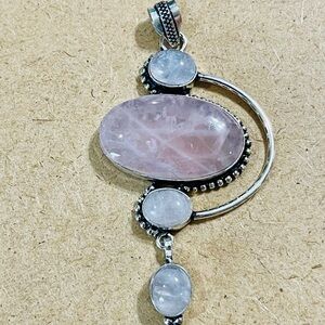 Beautiful rose quartz/moonstone pendant necklace - 925 Plated/Stamped